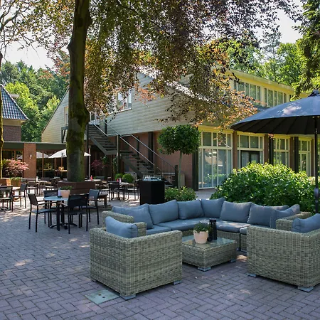 Hotel De Werelt 4*